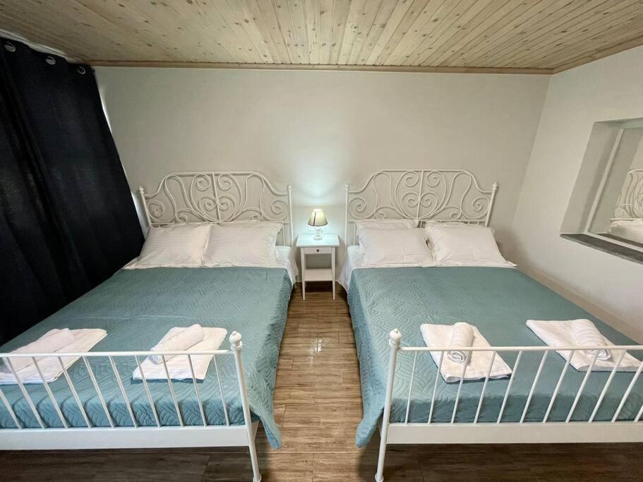Villa Eftychia Serene Getaway With Hot Tub In A Quiet Location Kíssamos Eksteriør billede